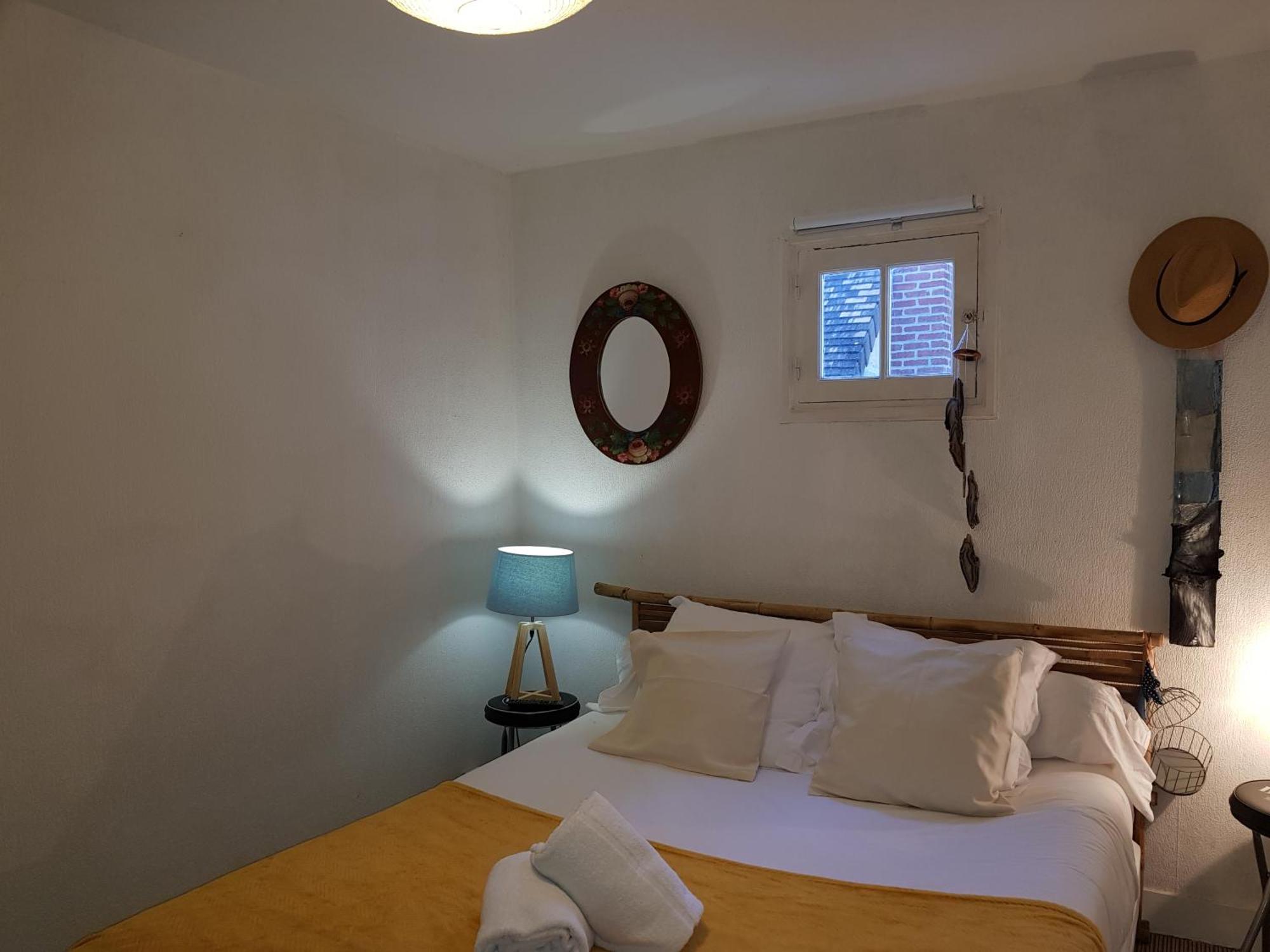 Herm'S Petite Maison Atypique Et Cour Privative - Avenue Du Marche - Ideal Couple Ou Jeunes Parents Кабур Екстериор снимка