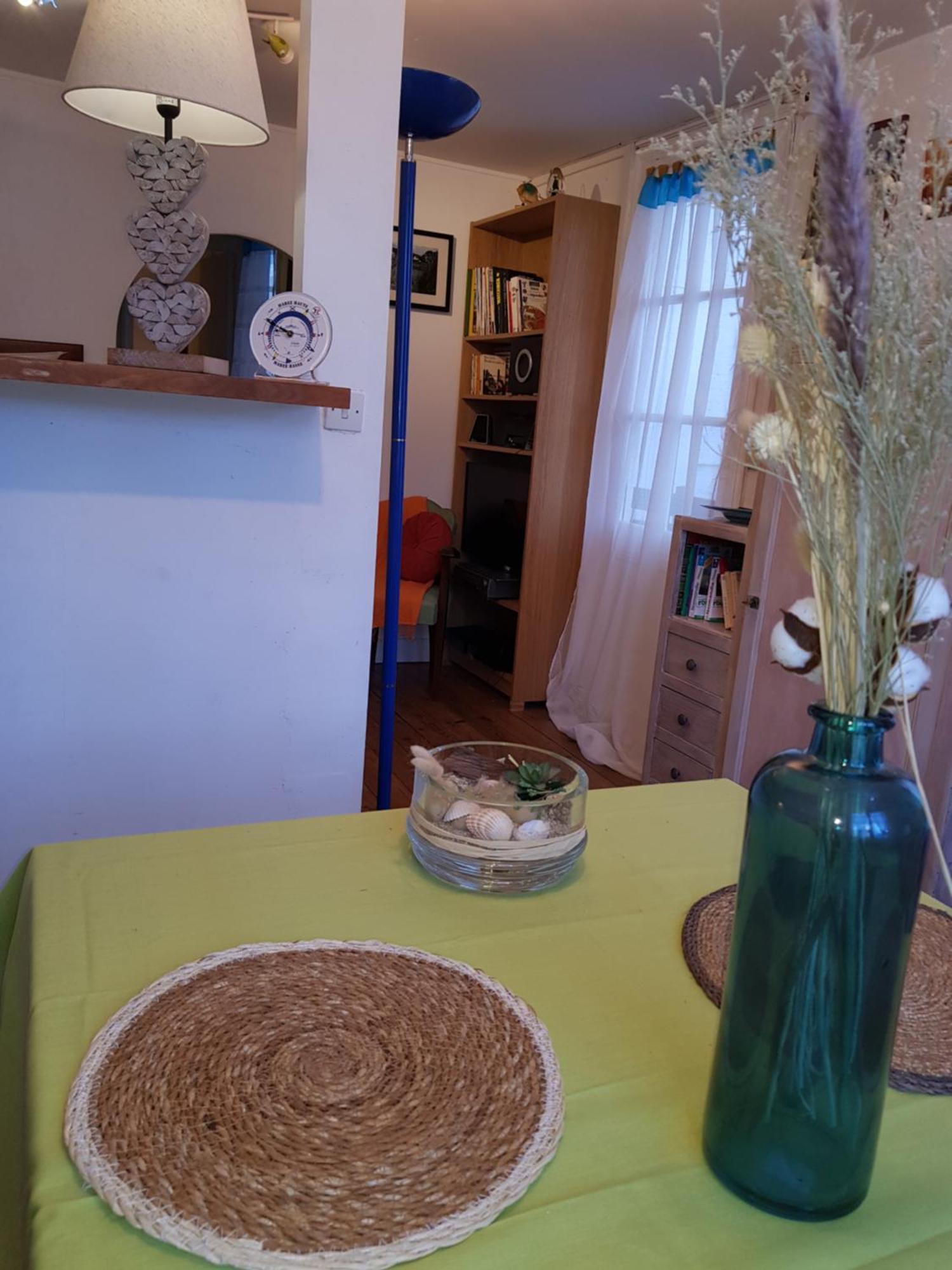 Herm'S Petite Maison Atypique Et Cour Privative - Avenue Du Marche - Ideal Couple Ou Jeunes Parents Кабур Екстериор снимка